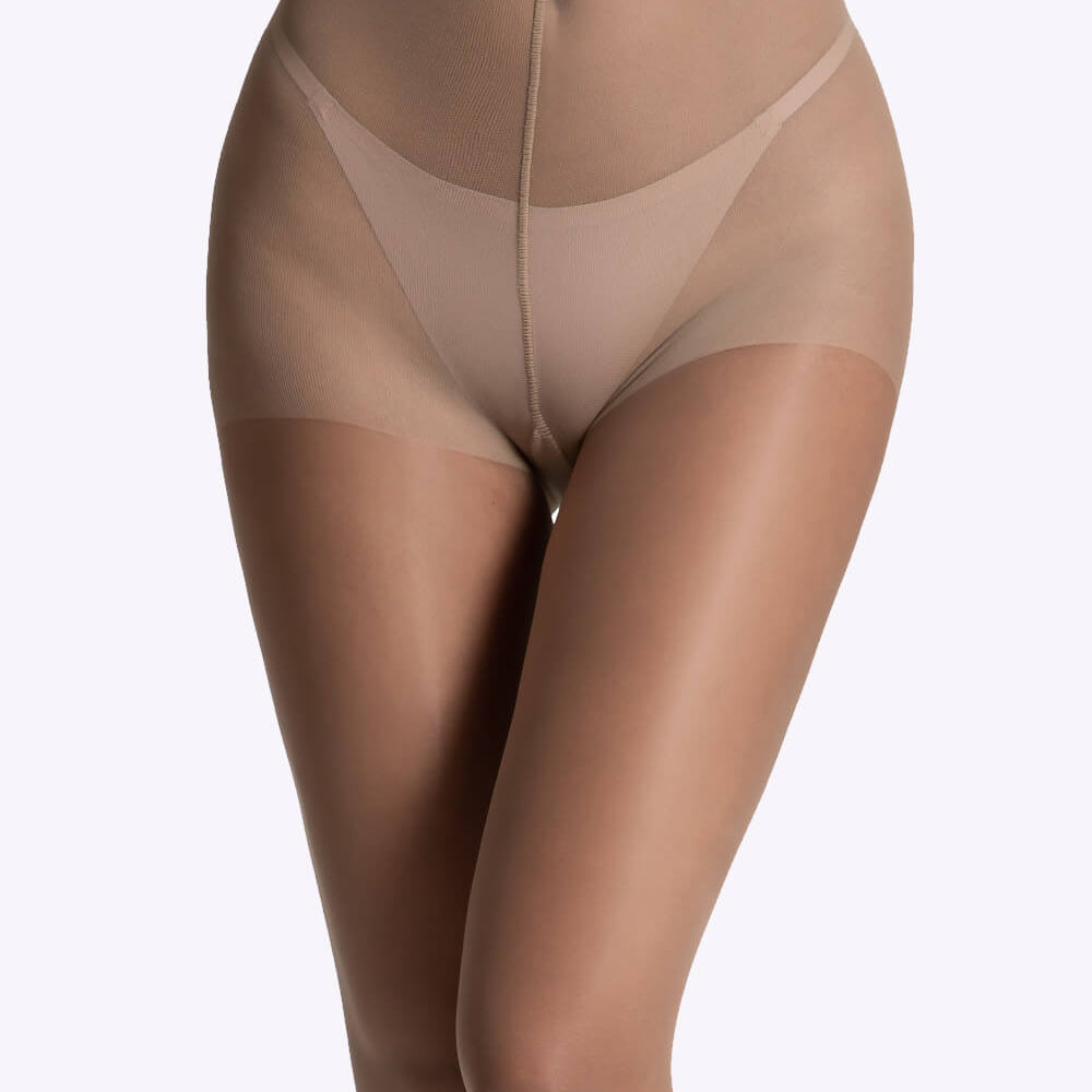 15 denier lichte huidskleur panty voor de zomer