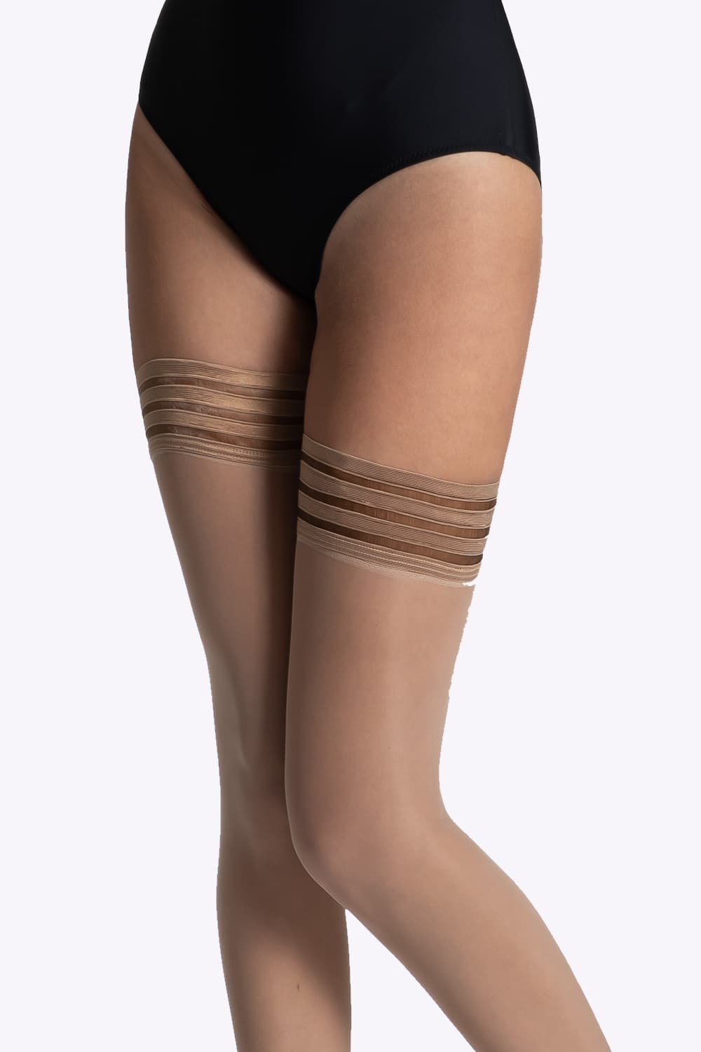 Zachte beige stay-ups van 15 denier die subtiel je huid omarmen en elegant op hun plek blijven zitten.